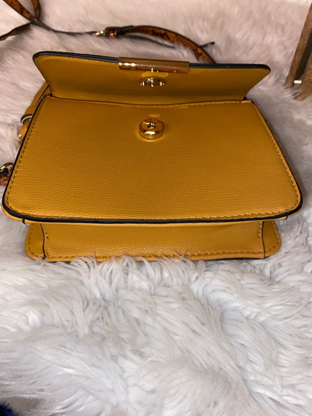 Mustard Snake-Print Top-Handle Crossbody Bag - Picture 6 of 7